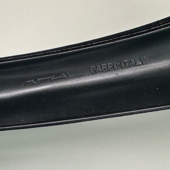 Gucci | Garment Bag & Velvet Coat Hanger | Off-white/Black | Bag: 20.5 x 57 inch - Picture 16 of 16